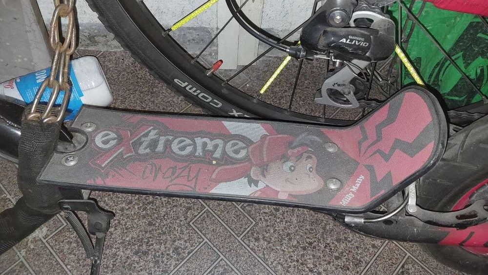 Самокат Crazy Extreme фірми Milly Mally 12"