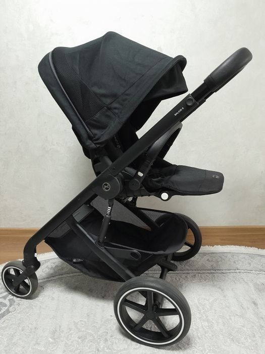 Продам коляску cybex