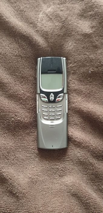 Telefone Nokia 8850