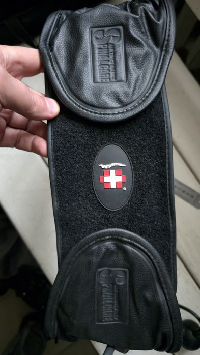 Декомпресійний надувний пояс.