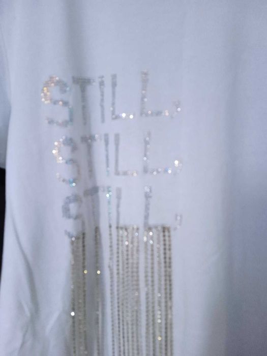 Майка футболка белая Mea Milano с металлическими висюльками
