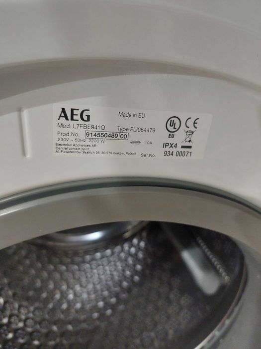 Máquina de Lavar Roupa 9 kg AEG L7FBE941Q (entrega em mão)