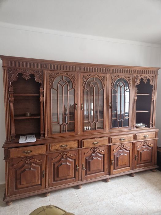 Movel de sala em nogueira