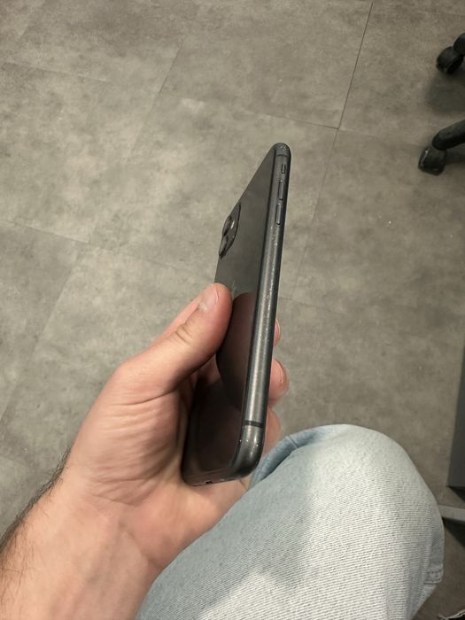 iPhone 11 64gb preto