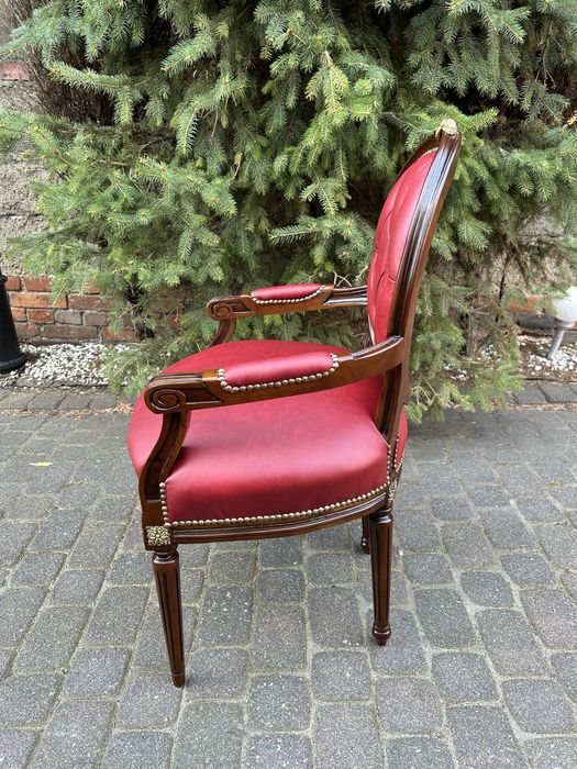 Ludwikowskie Fotele Skórzane Krzesła Medaliony Ludwik Po Renowacji