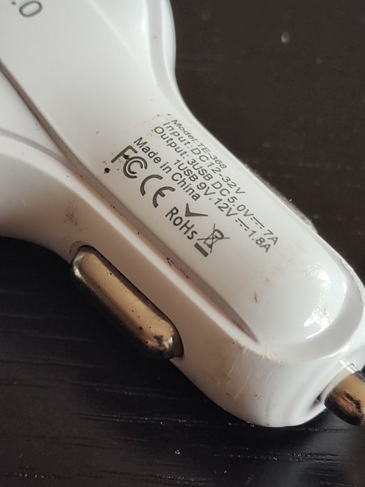 Carregador USB para carro