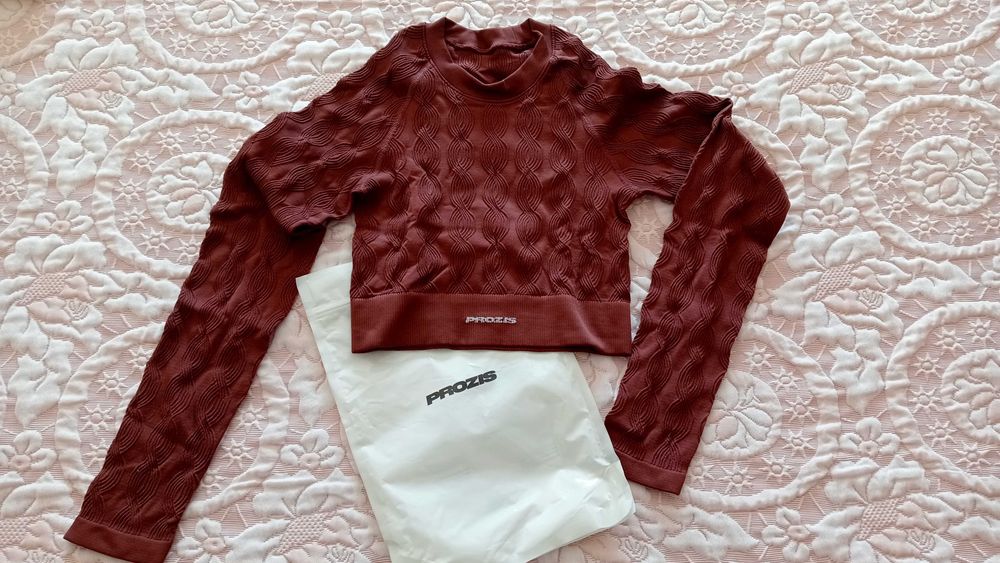 Crop top Prozis novo