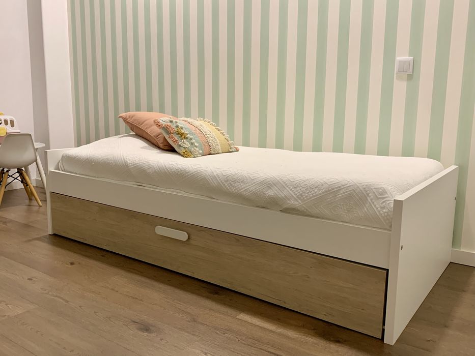 Cama CONFORAMA e colchão IKEA, como NOVO