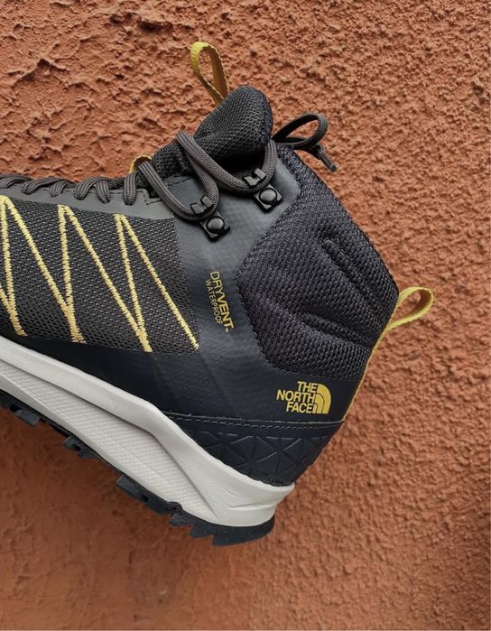 Нові оригінальні чоловічі черевики The North Face на мембрані 40розмір