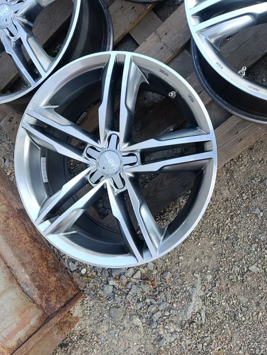 Диски R18 5x112 ет 44 Dia 66.6 MAM