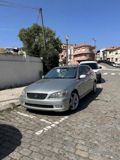 Lexus IS 200