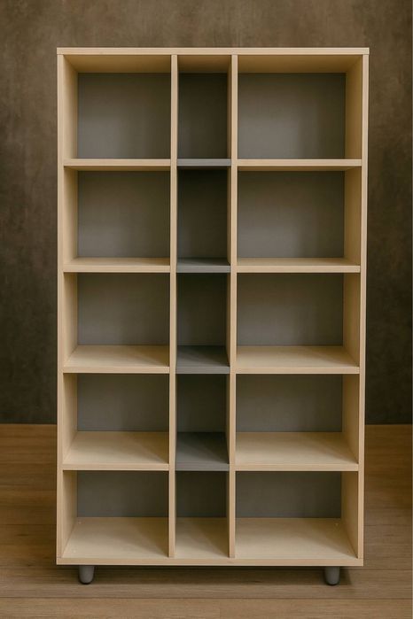 Продажа Офисной мебели РАСПРОДАЖА Кресла стулья Столы тумбы Крісла