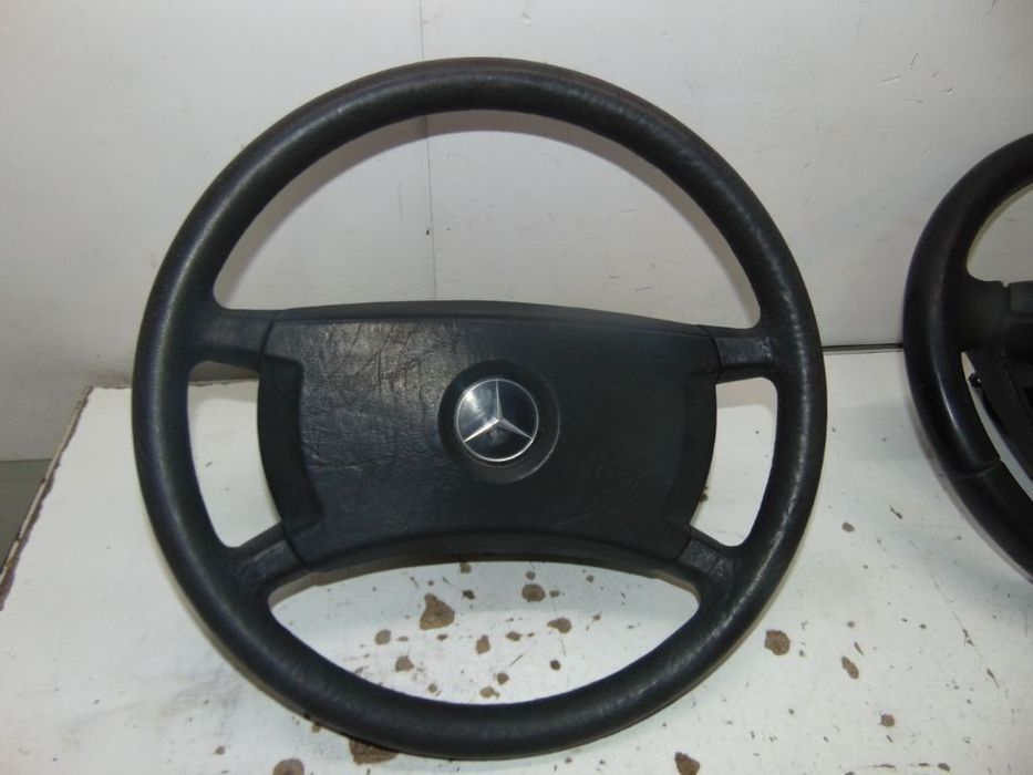 Mercedes 190 e VW sharan volantes