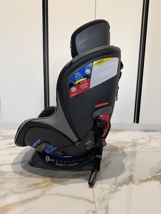 Chicco Fit4 автокрісло 0–45 кг, ідеальний стан