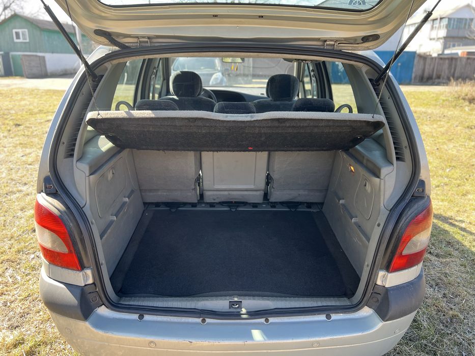 Renault Megane Scenic