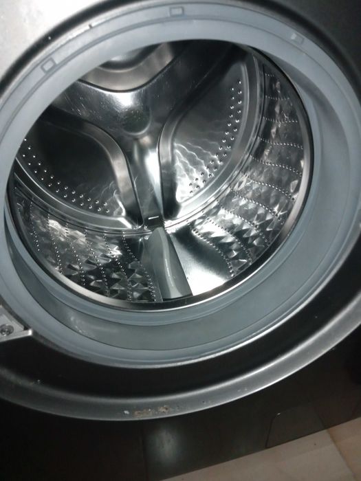 Máquina lavar roupa SAMSUNG. pouco uso, capacidade de 8kg