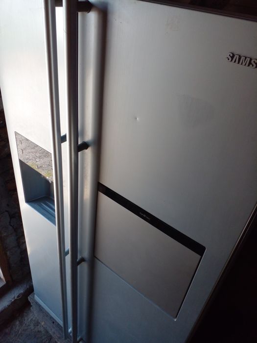 Продам холодильник