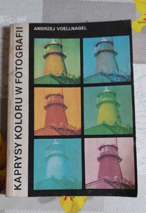 Antyk książka Kaprysy koloru w fotografii Andrzej Voellnagel