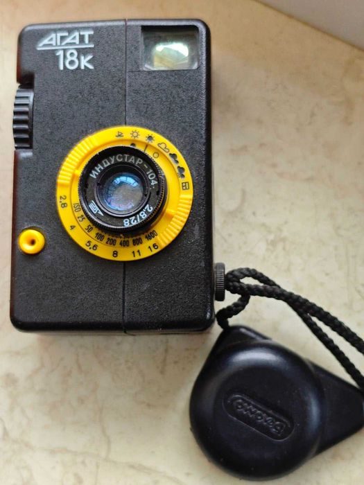 Фотоапарат плівковий агат 18-к стан нового