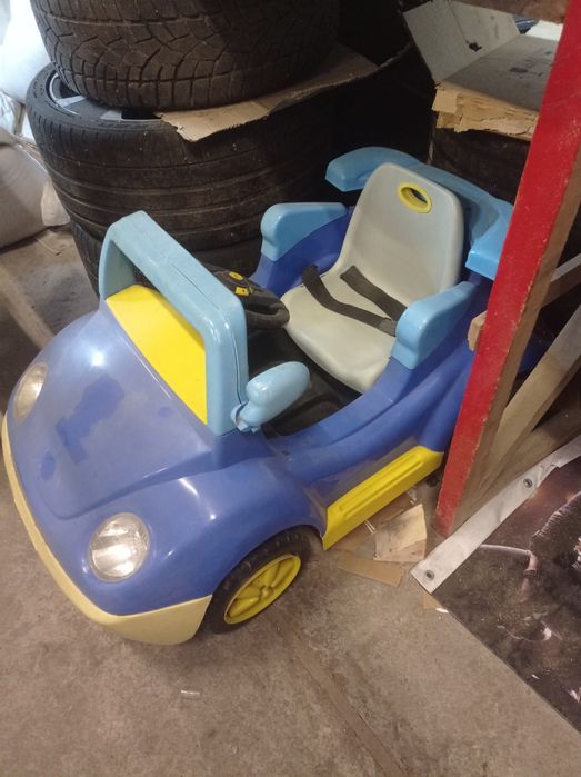 Детский электромобиль