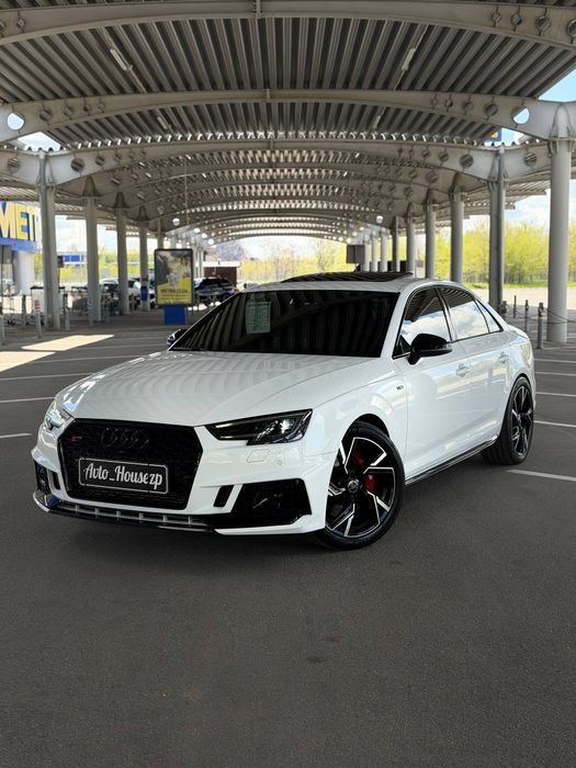 Продам Audi S4 2018