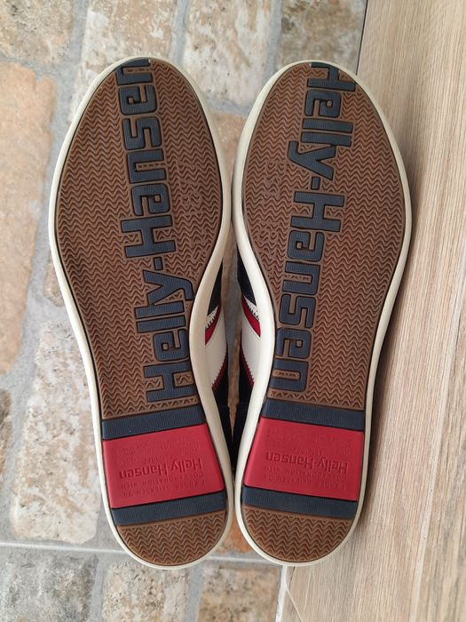 Кроссовки Helly Hansen р 44 на 43 (28,5 см) ц 1600 гр ориг. отл. сост