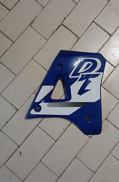 Carnagem lateral yamaha Dtr 125