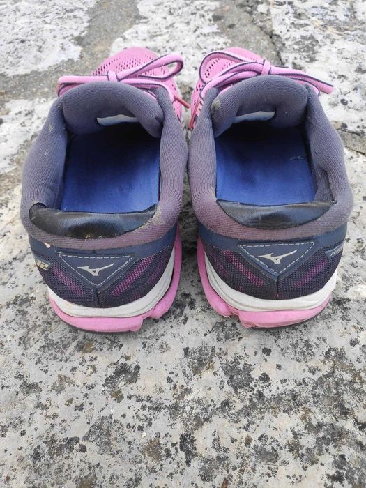 Ténis Mizuno Wave Ultima 2 Rosa – Mulher (Tamanho 39)