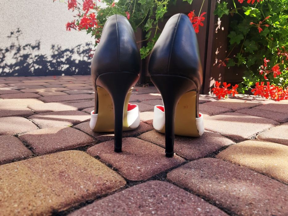 Buty, szpilki Bodyflirt 38