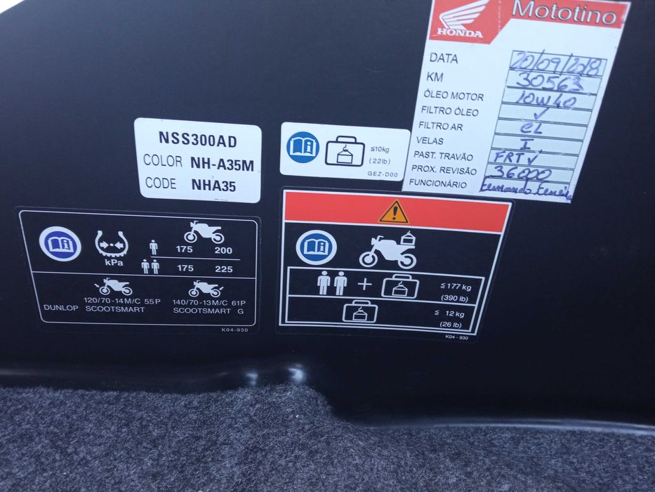 Moto Honda Forza 300