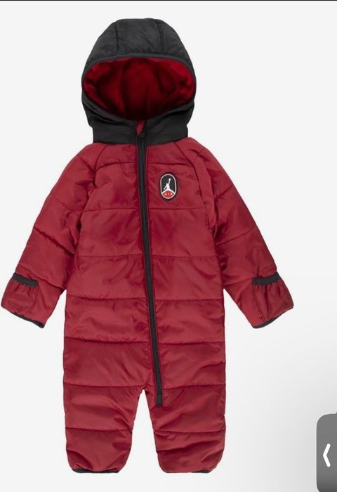 Оригінальний зимовий комбінезон фірми Jordan 9-12м, 24м.