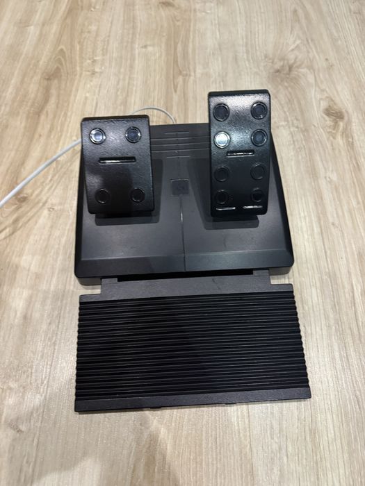 Kierownica logitech saite g + pedały