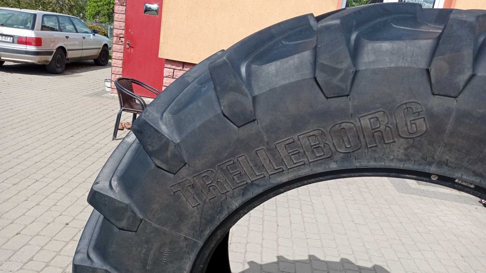 Opona 520/70R38 TRELLEBORG TM700