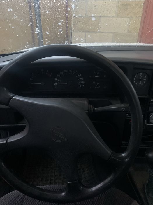 Продам опель омега