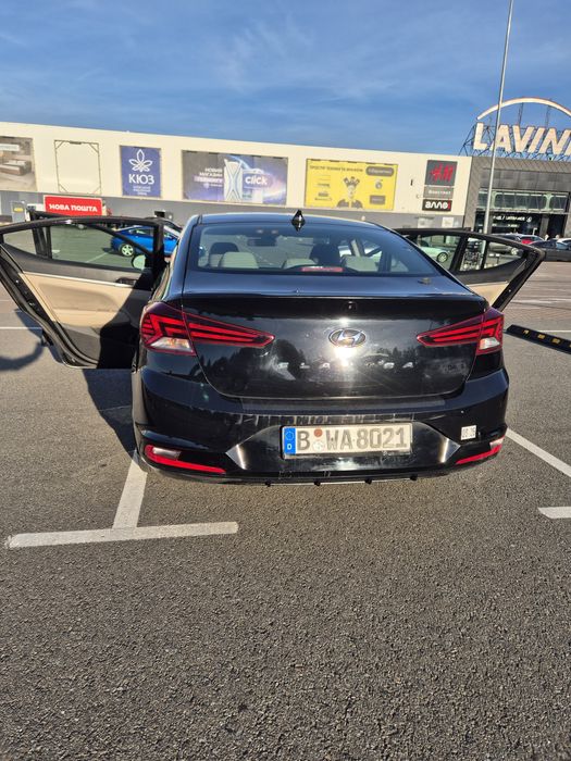 Hyundai Elantra 2020