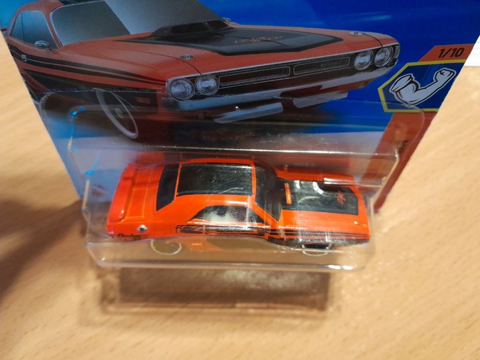 2 autka Hot Wheels