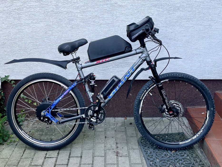 Rower elektryczny full-suspension