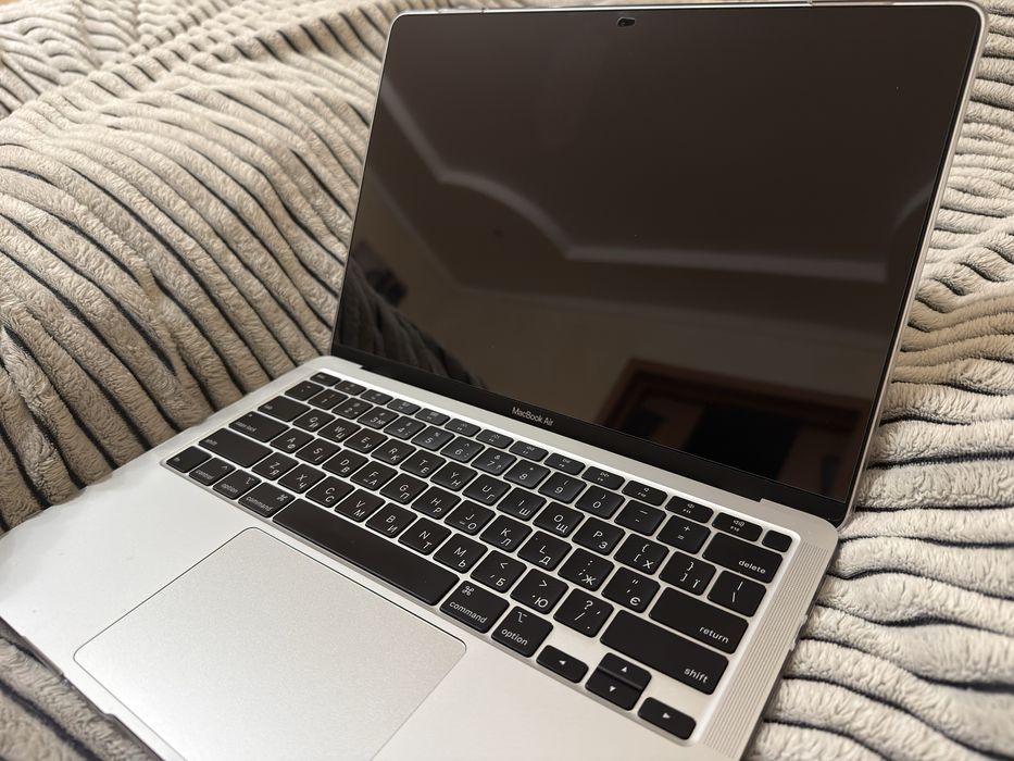 ( Макбук )Macbook Air 13 Retina 2020 i5 256gb