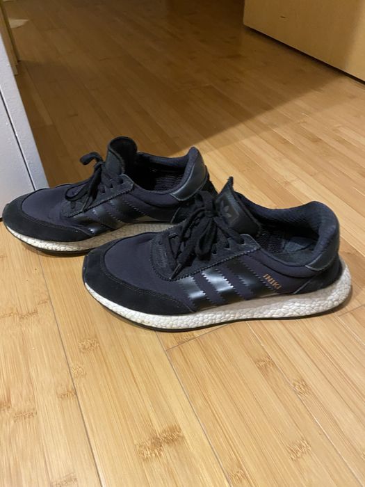 Adidas Iniki boost em bom estado