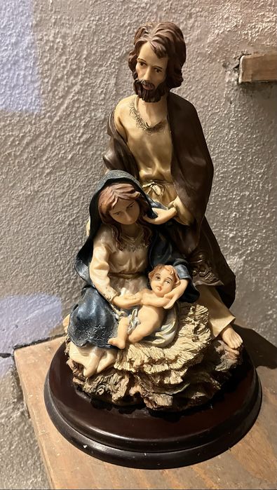 Christmas Nativity Scene Figurine