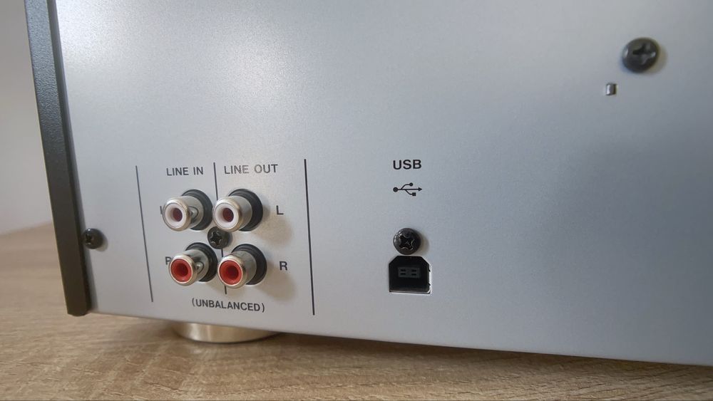 Gravador de Cassetes TEAC W-1200 duplo deck