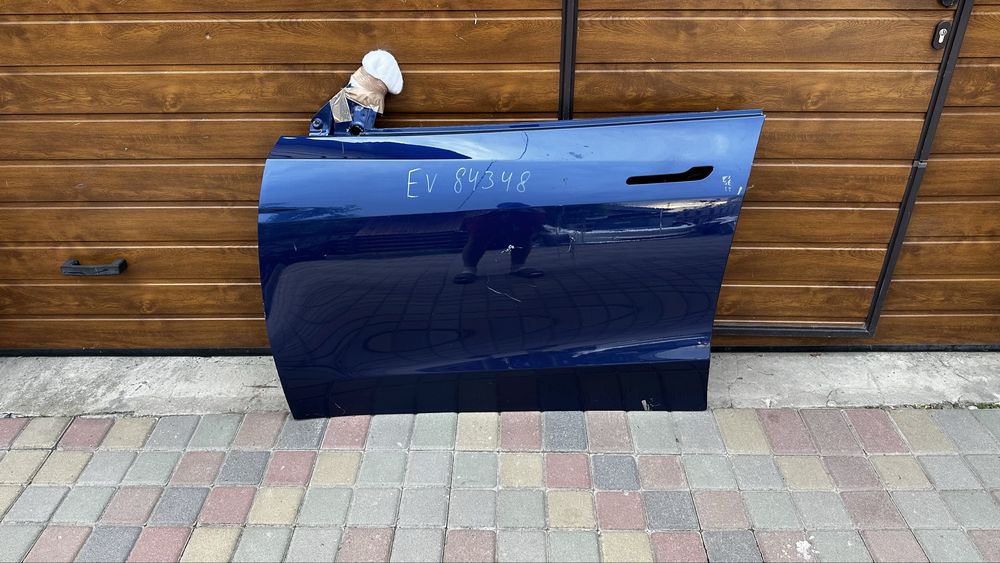 Двері передні ліві tesla model y ev 84348
