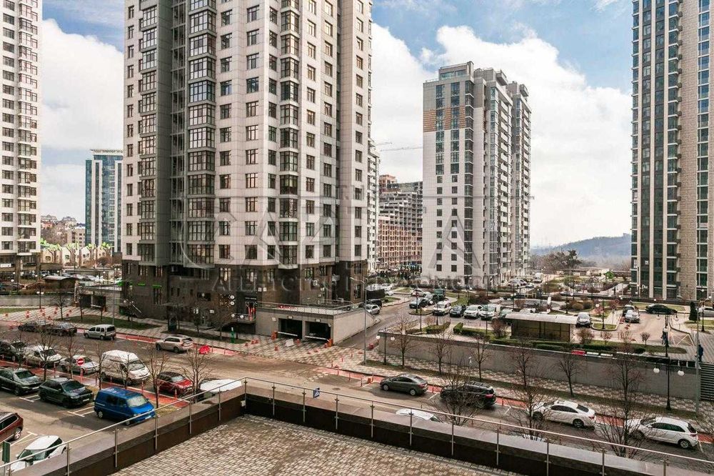 Продаж квартири, ЖК Новопечерські Липки, Драгомирова, Верхогляда