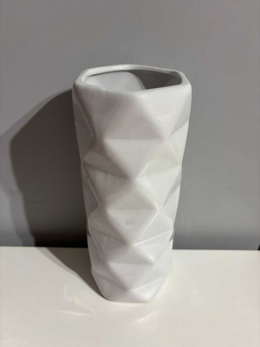 Biały wazon 26cm
