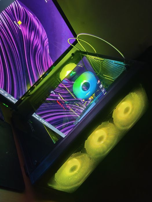 Vendo Pc gamer a 300 euros não negociável,mando foto pelo whatsapp e vídeos