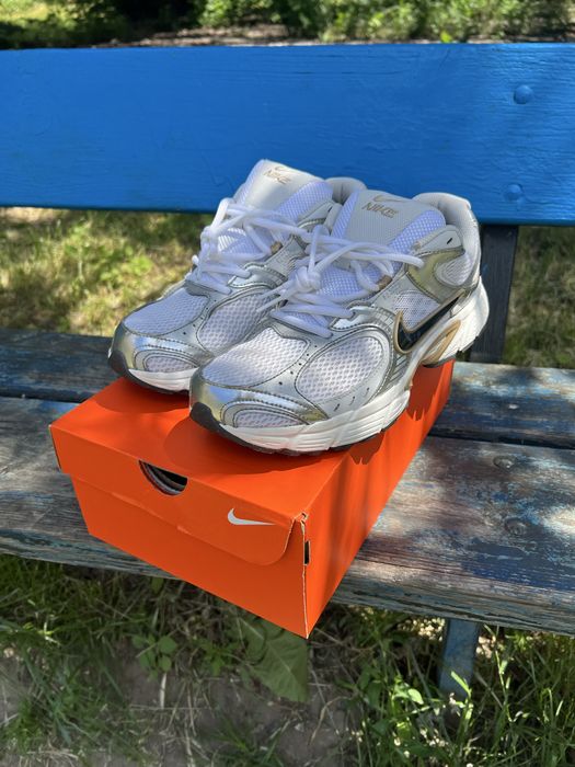 Кросівки Nike V5 RNR