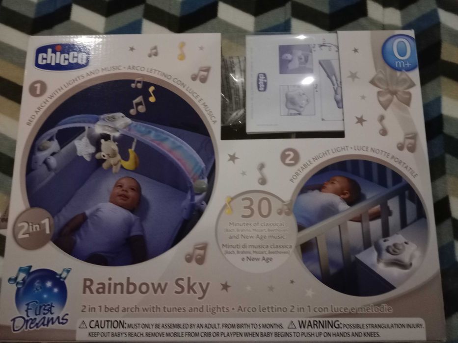 Arco música e luzes bebe  Chicco
