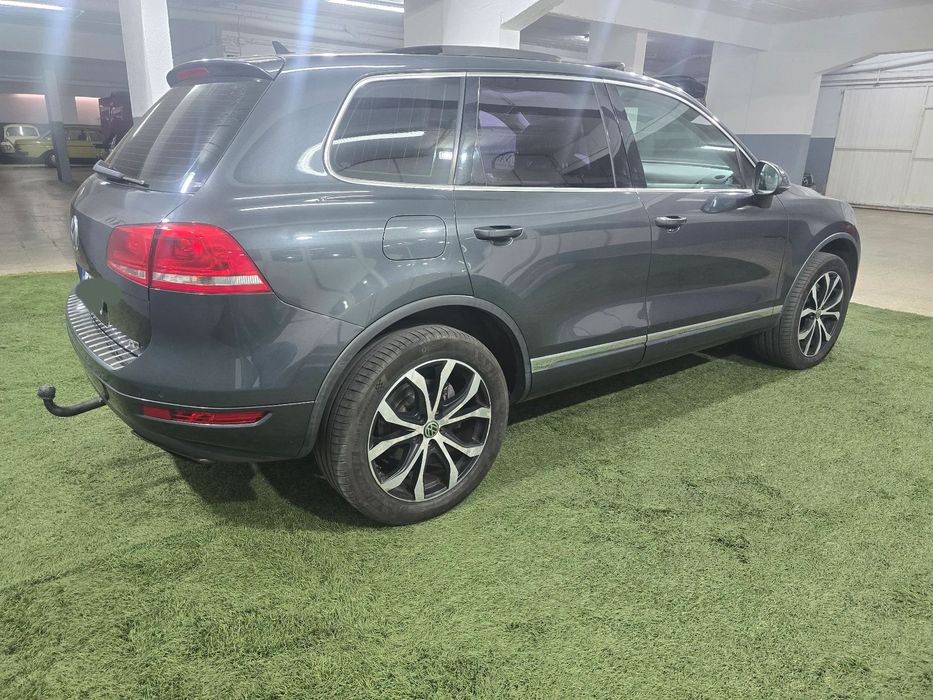 VW Touareg 3.0 V6 TDI Blue Motion DPF Auto Exclusive