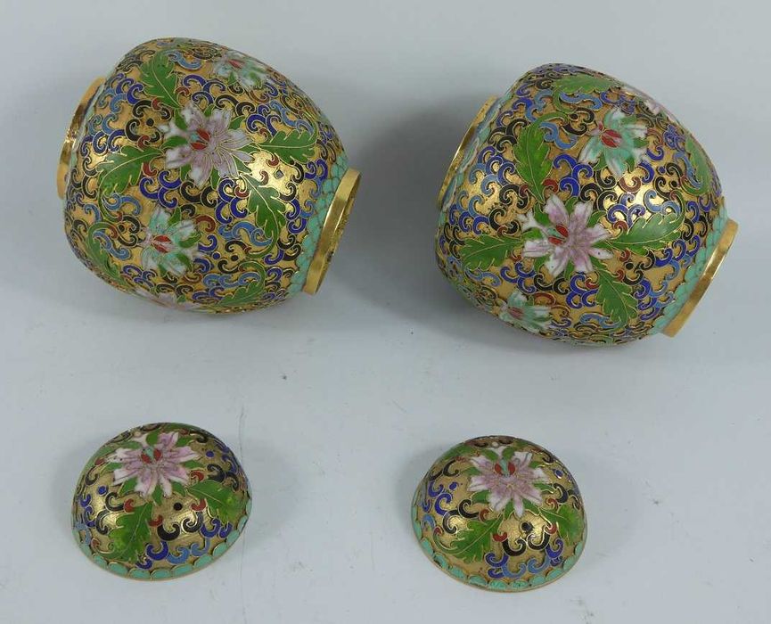BOMBONIERA para puzderko emalia CLOISONNE kwiat słoik imbiru