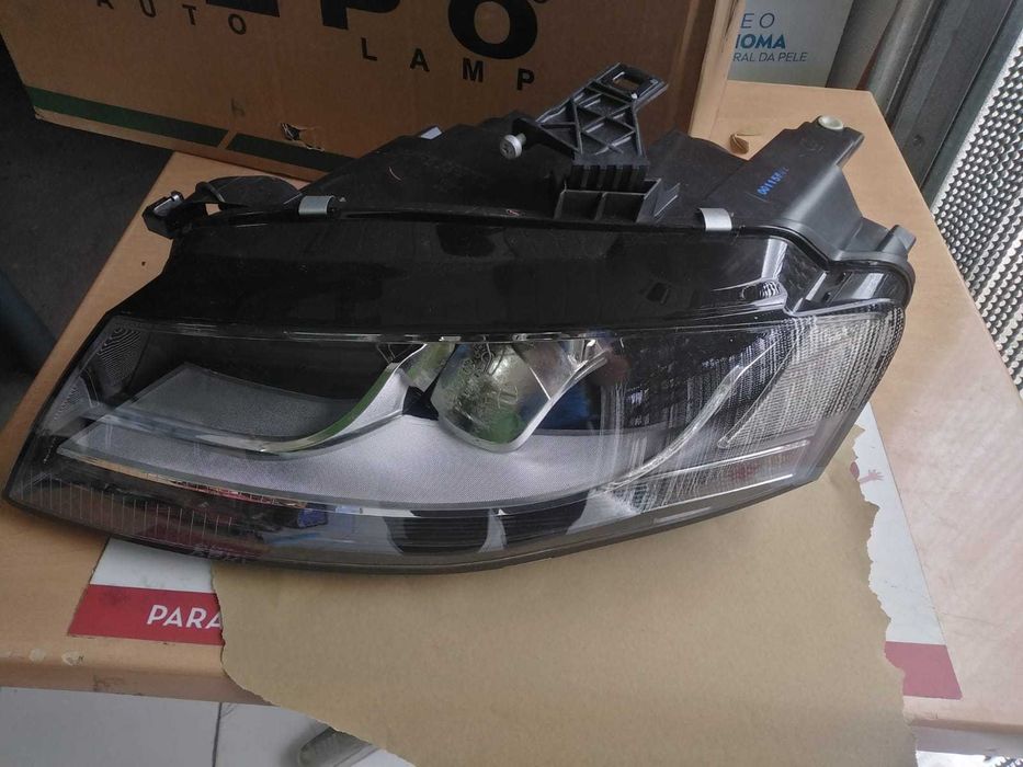 Farol Esquerdo Audi A4 de 2007 Novo